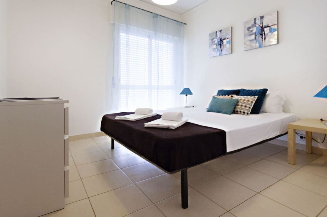 Bluesky in Faro With 1 Bedrooms and 1 Bathrooms