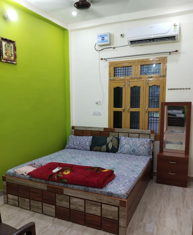 Om Home Stay 3BHK
