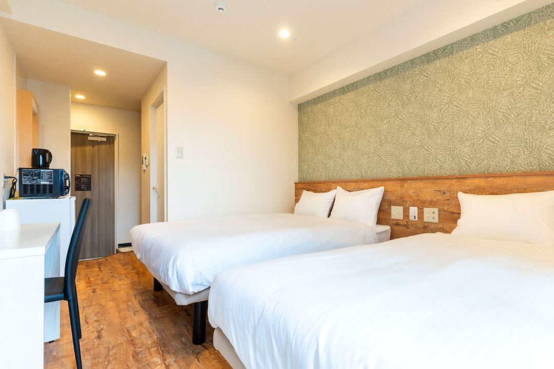 Hotel Living Inn Kenchoumaeeki