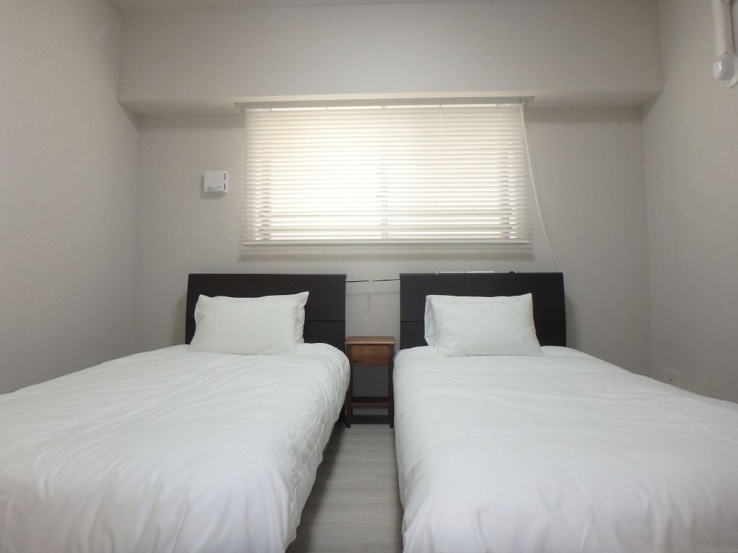 Buransiera Naha Akebono Puremisuto 1009