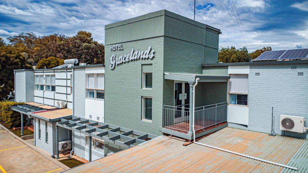 Hotel Gracelands
