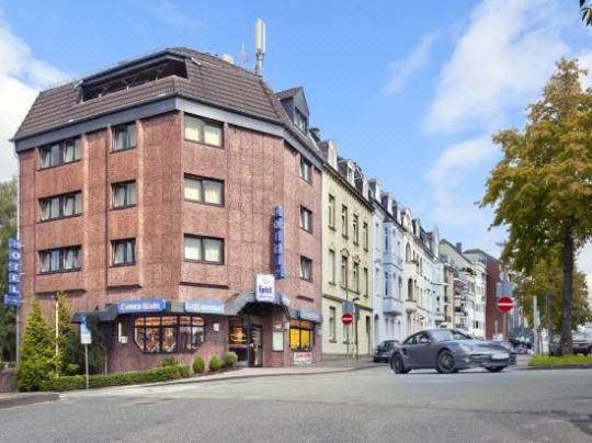 Goldener Lowe and Restaurant