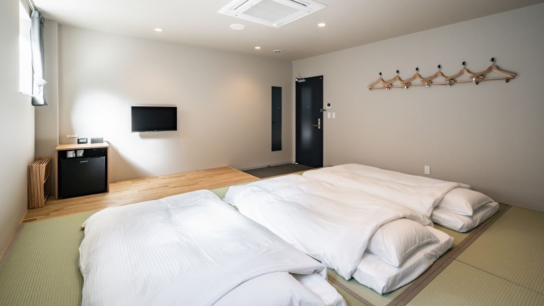 Kadar露台 金田一