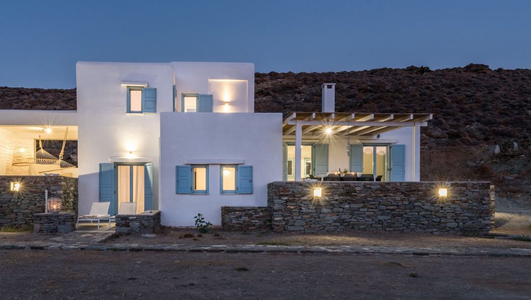 Eneos Kythnos Beach Villas-Elegant and Comfort Villas