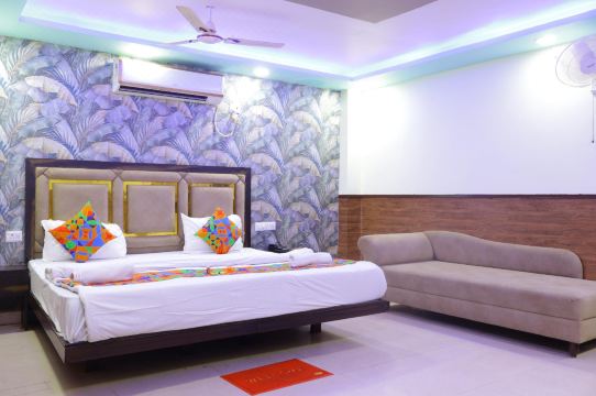 Hotel The Ananta Inn