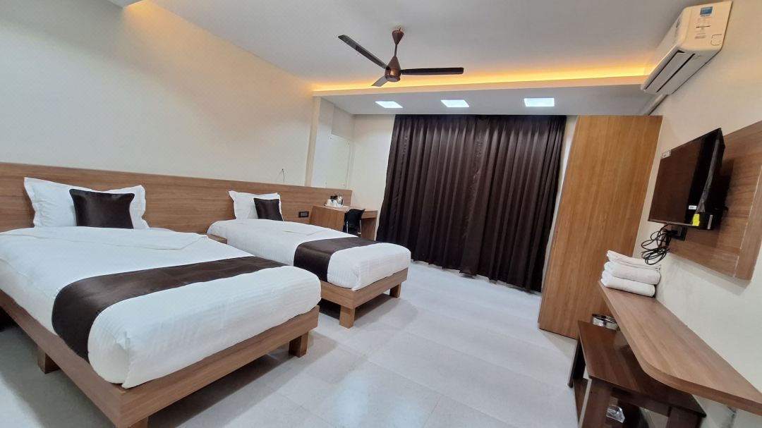 Hotel Momon