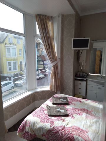 MyRoomz Seaview Hotel