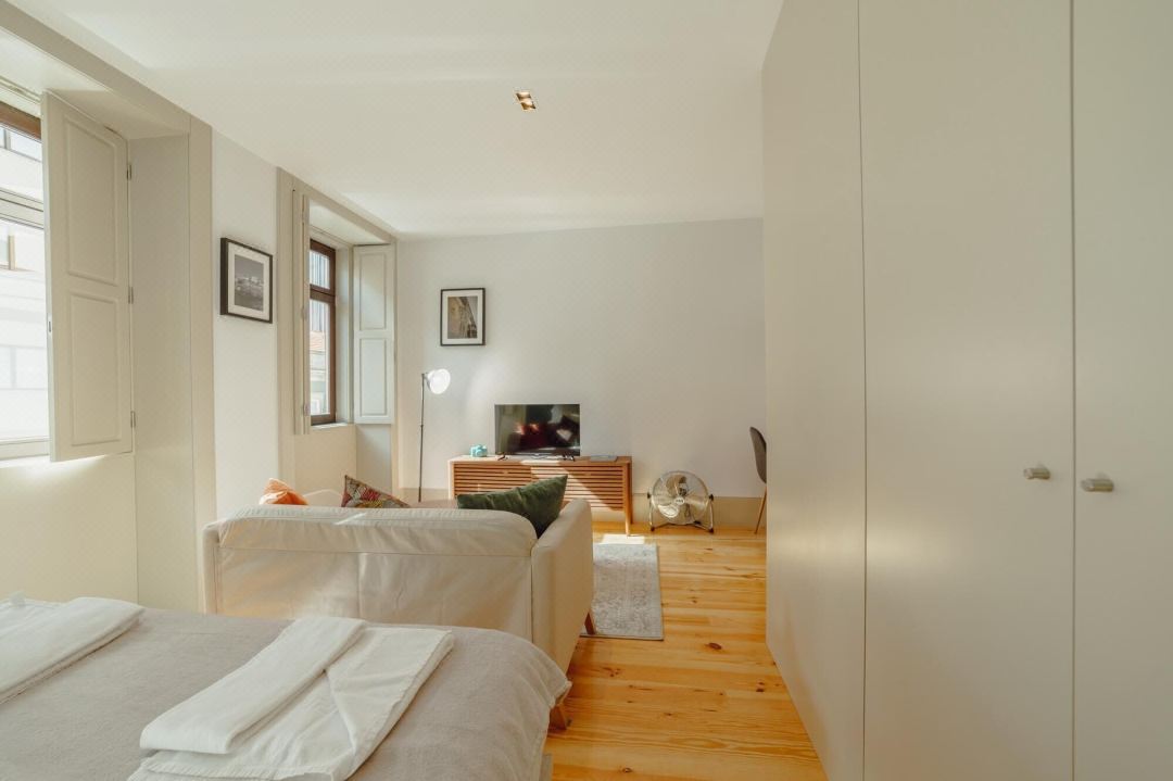 Legacy Oporto Design Apartment D by Vacationy
