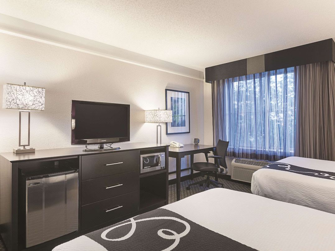 La Quinta Inn & Suites by Wyndham Fort Lauderdale Tamarac