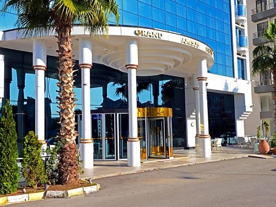 Grand Amisos Hotel - Tap to explore photos