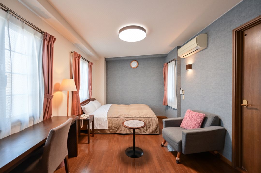 Obama Town Hotel