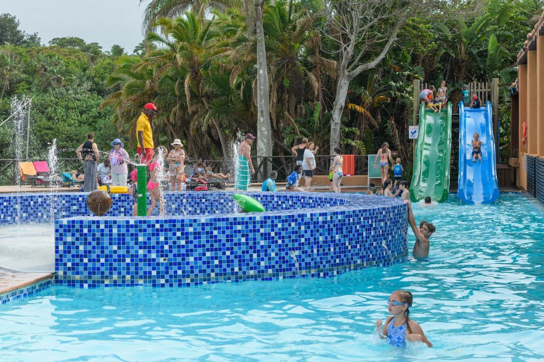 San Lameer Villa Rentals 10430