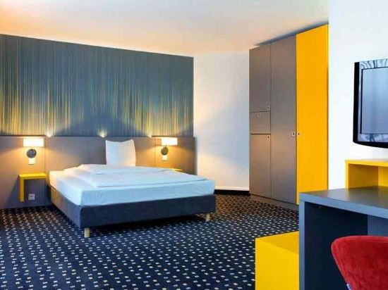 ibis Styles Stuttgart - Tap to explore photos
