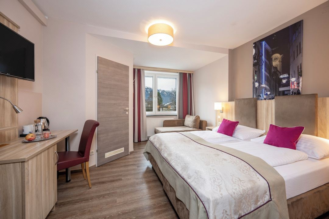 Hotel Junior by Max 70