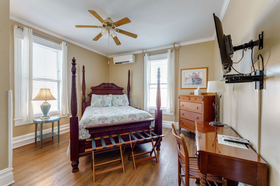 1898 Waverly Inn