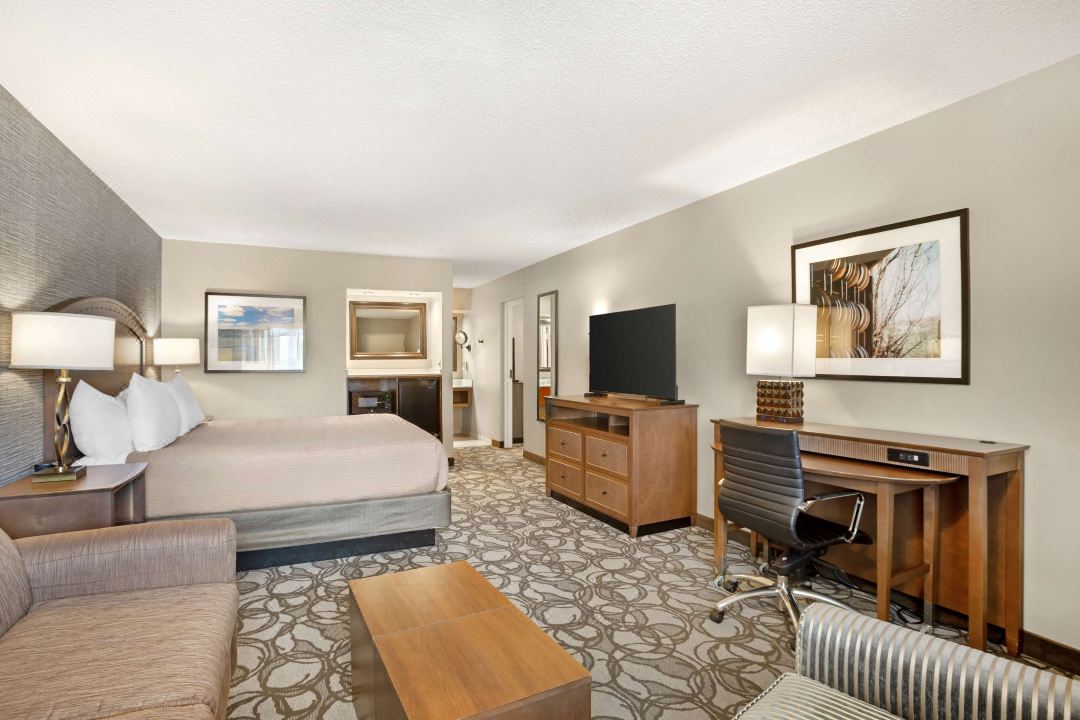 Best Western Plus Black Oak