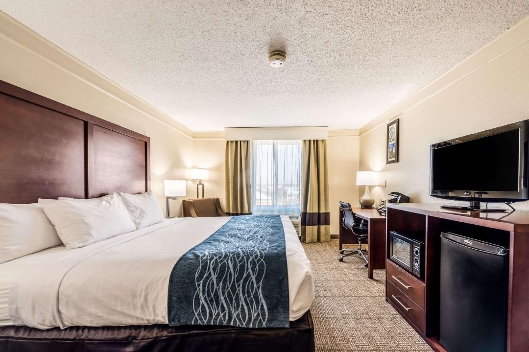Comfort Inn & Suites Heath - Newark South