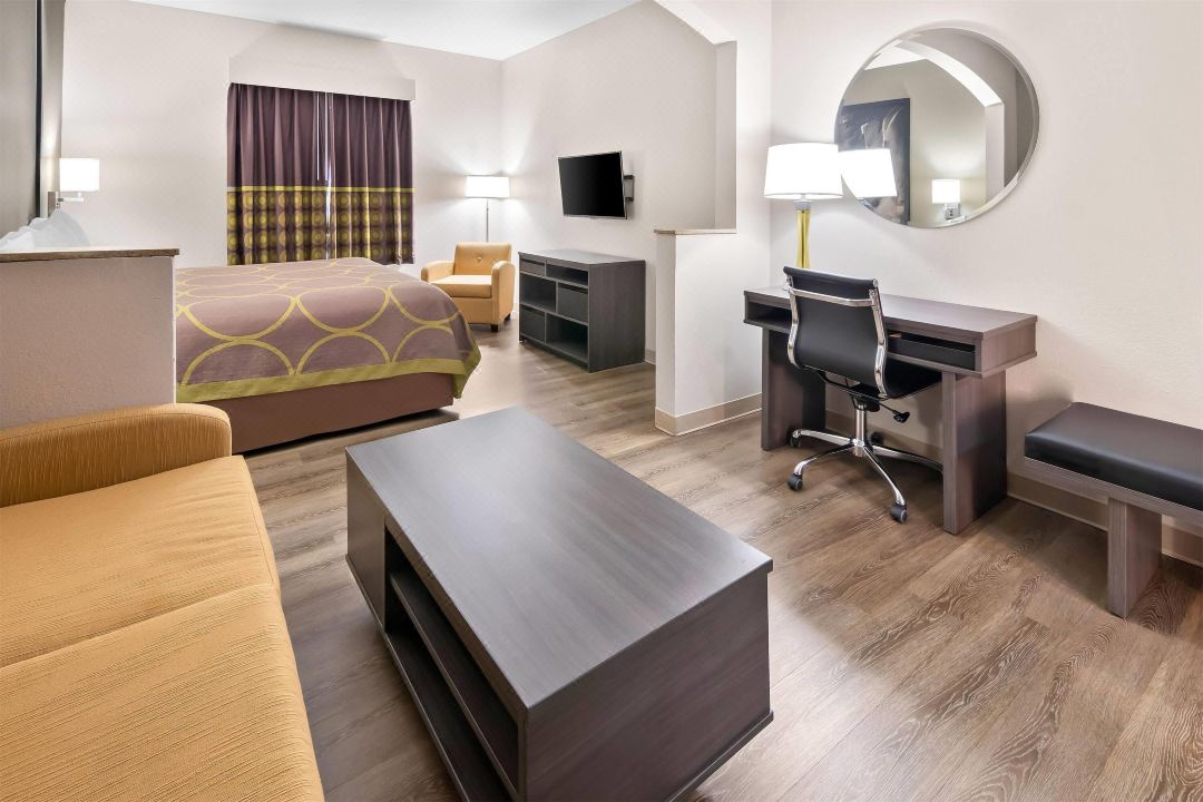 Super 8 by Wyndham Fort Worth Stockyards