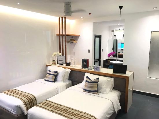 White Breeze Palawan Boutique Hotel - Tap to explore photos