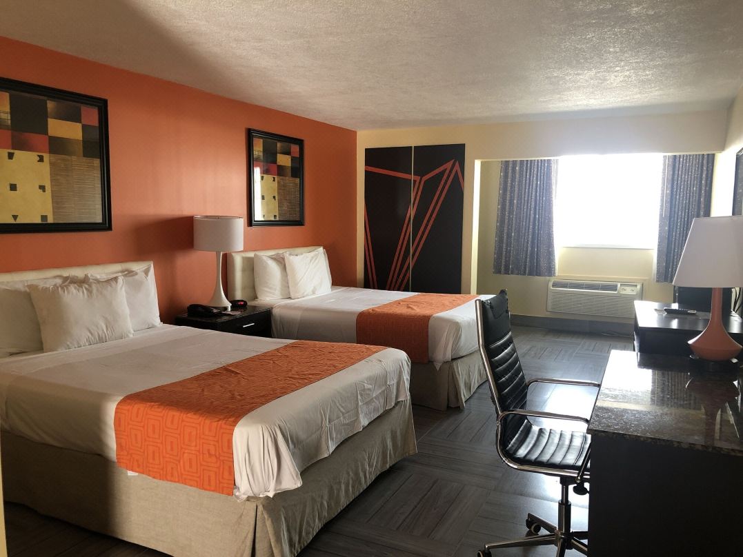 Howard Johnson by Wyndham North Bergen