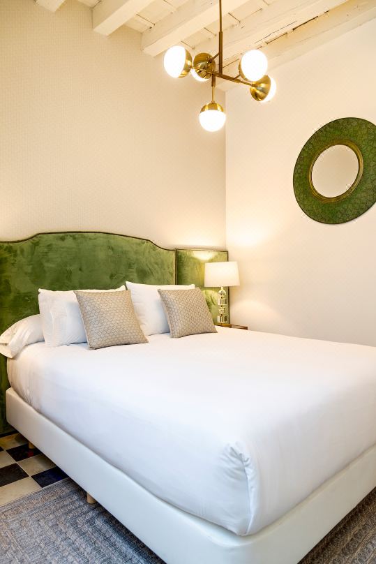 Stunning one-bedroom apartment in the Heart of Seville. Feria III