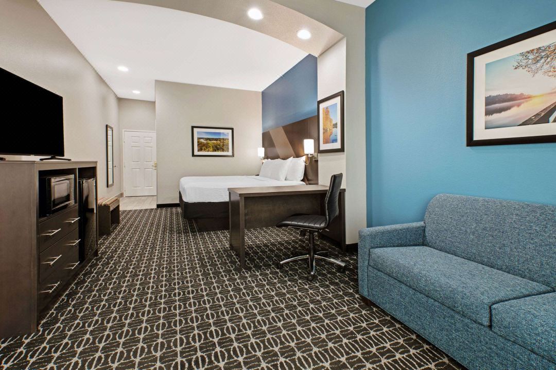 La Quinta Inn & Suites by Wyndham Sulphur Springs