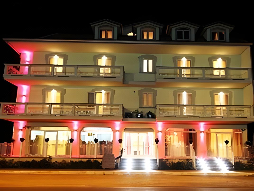 Palace Hotel Una Nuova Strada