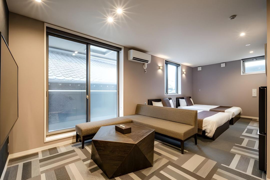 그랜드 베이스 모지 나고미