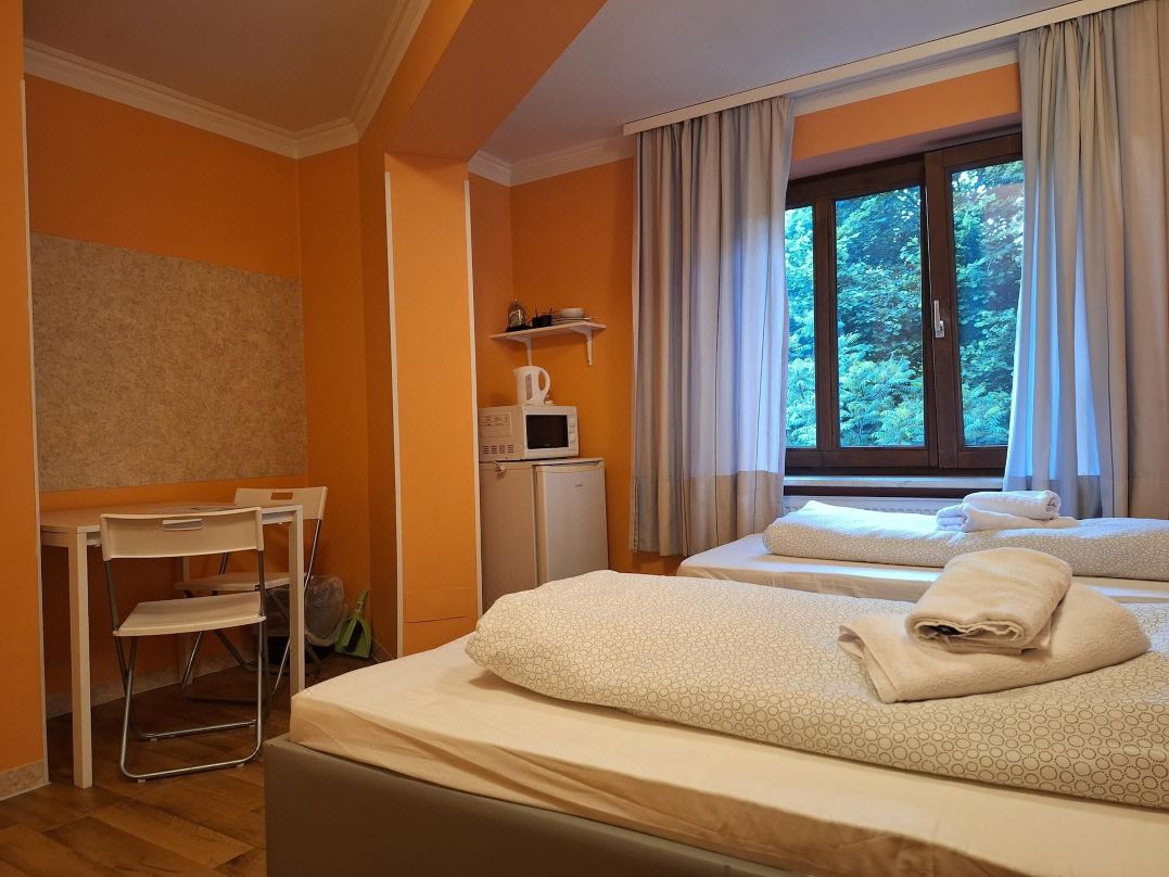 2-Rent Group Hostel Rooms Aub162