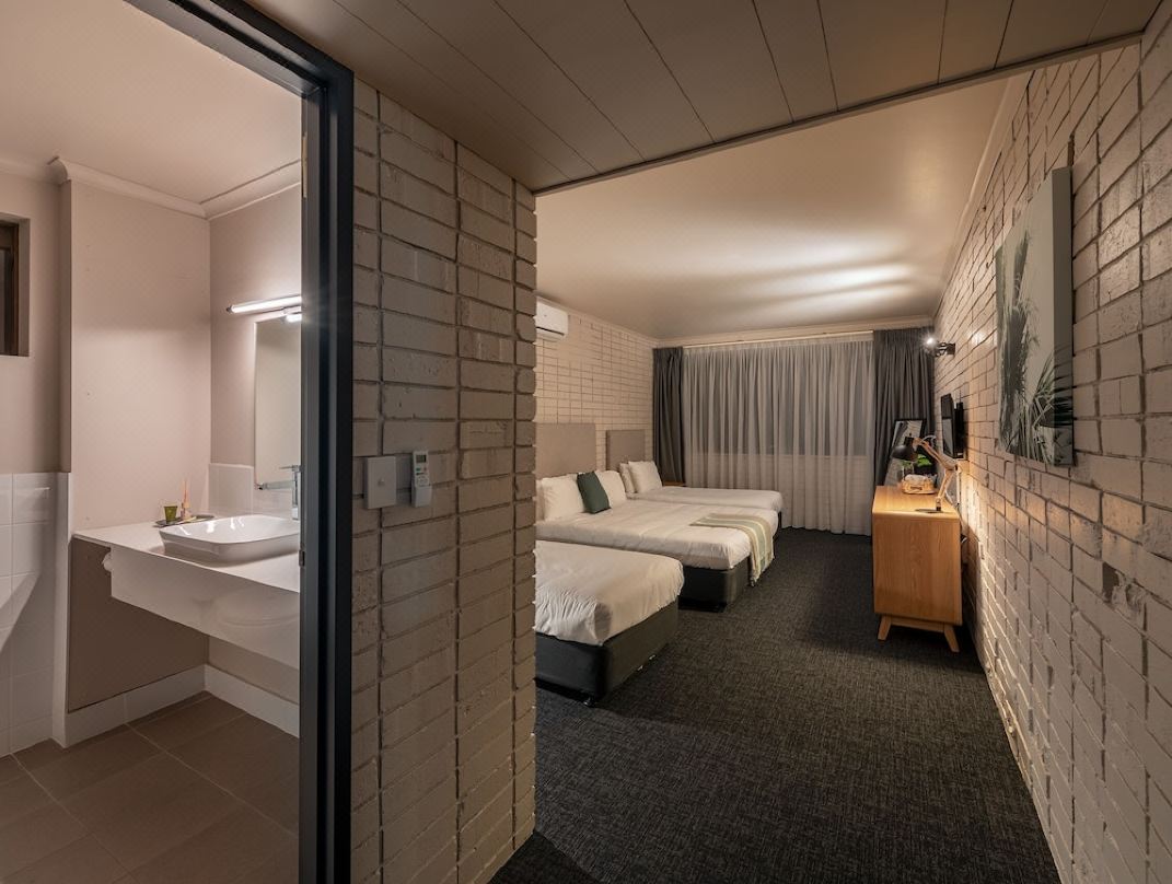 Palms Hotel