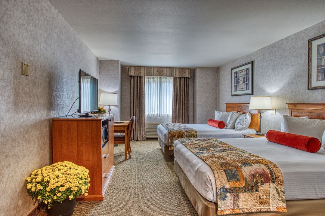 Rory & Ryan Inn