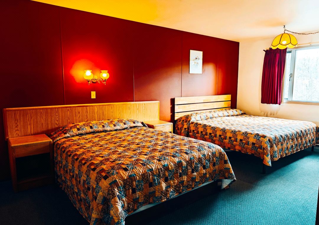 Cozy Corner Motel & Restaurant