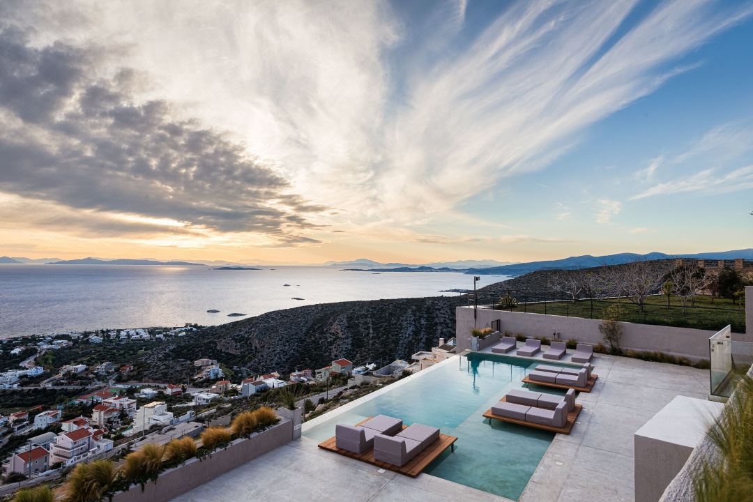 Saronida Hills
