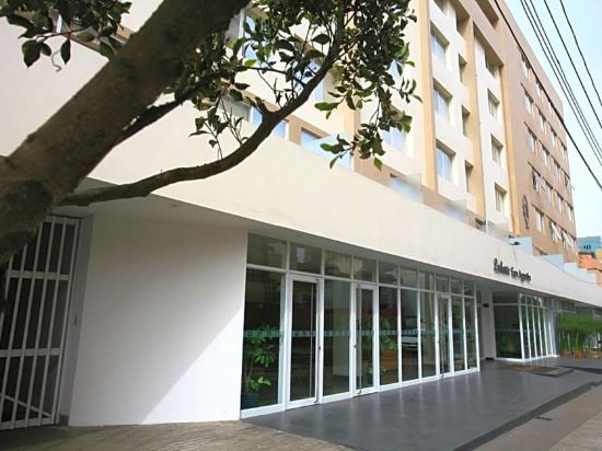San Agustin Exclusive Hotel - Tap to explore photos
