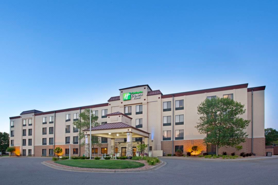Holiday Inn Express & Suites EDEN PRAIRIE - MINNETONKA by IHG