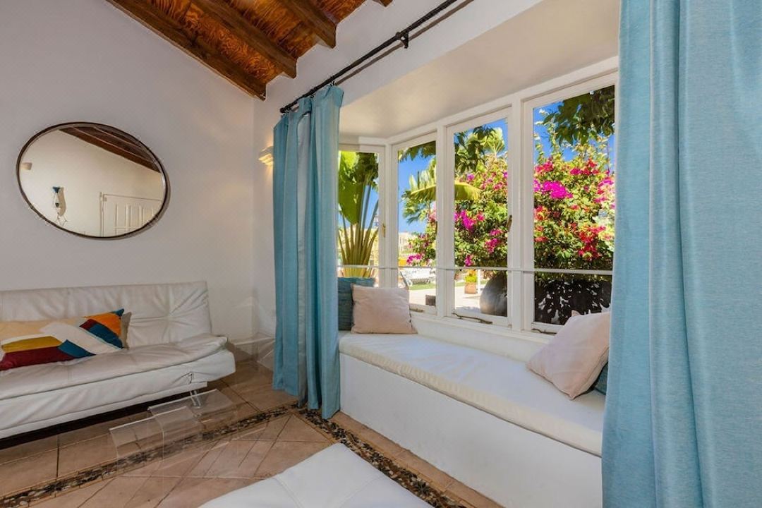 Poolside Apt Ibiza Poolside Apt -2 bd 2 Bath-kitchen-modern Hotel