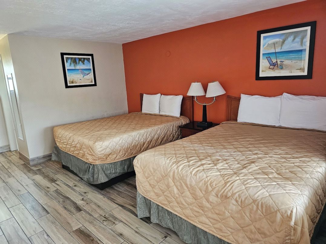 Three Oaks Motel - Titusville