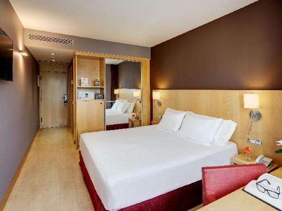 Hotel Sercotel Portales - Tap to explore photos