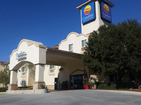 Comfort Inn & Suites Murrieta Temecula Wine Country - Tap to explore photos