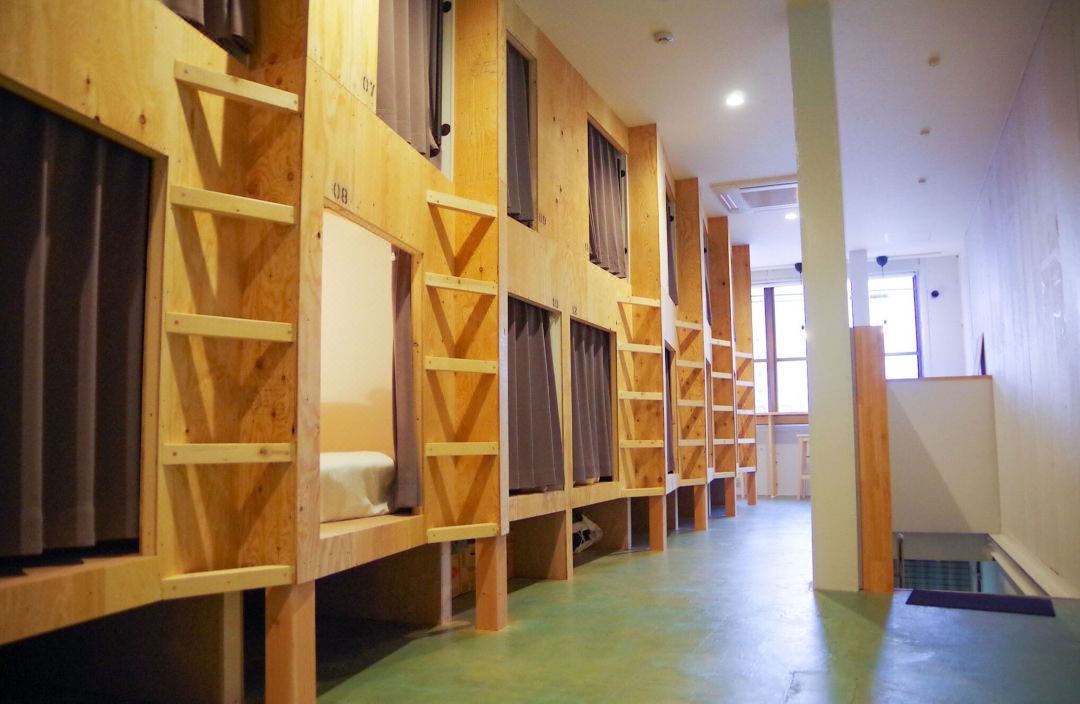 Travelers' House Roots