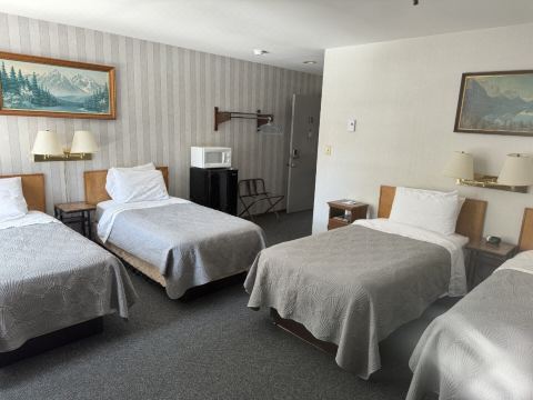 Lake Ontario Motel & Inn