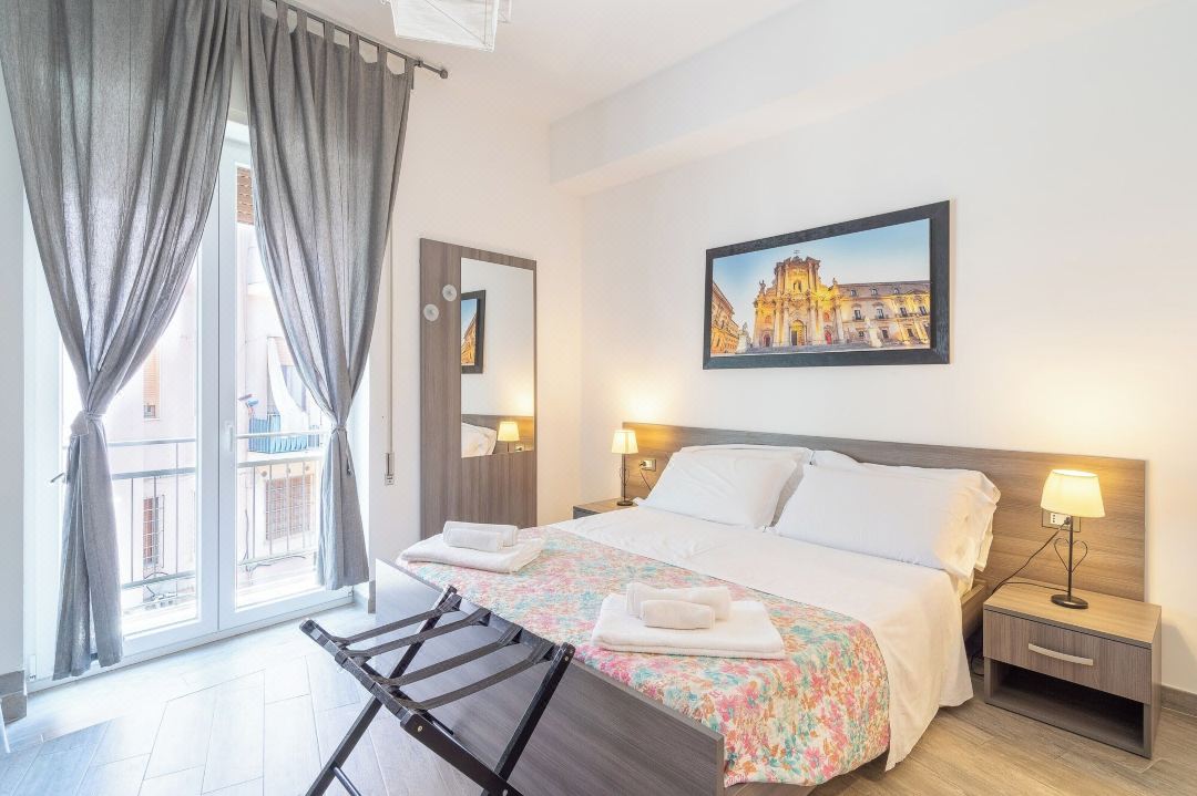 Cavour Rooms