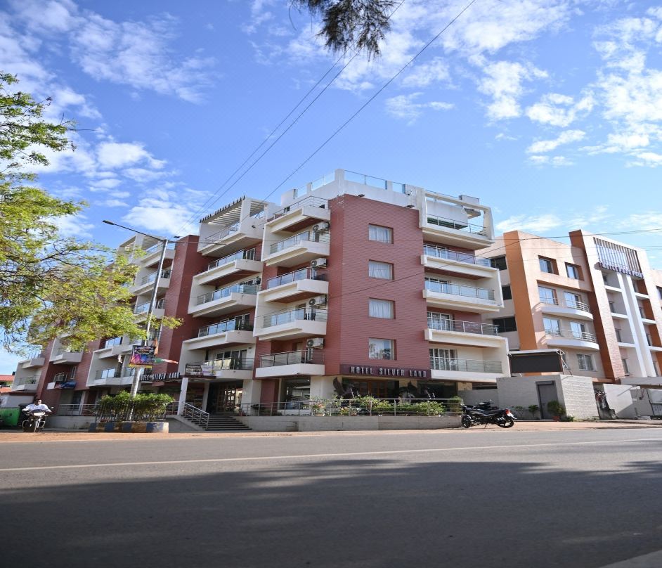 Hotel Silver Land New Digha with Rooftop Pool