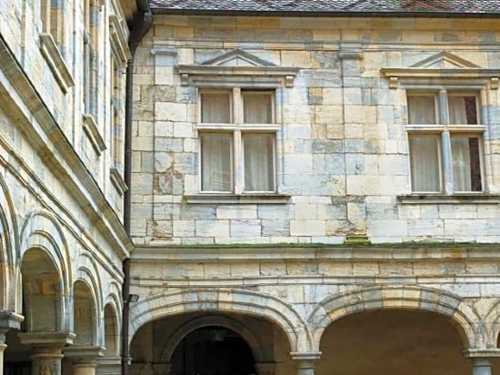 Best Western Citadelle - Tap to explore photos