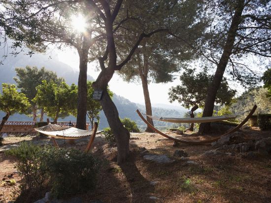 Finca Albellons - Tap to explore photos