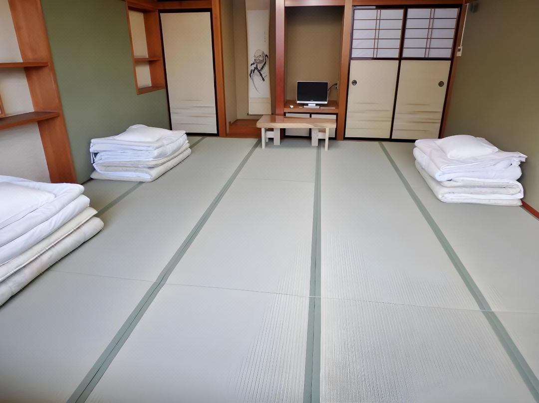 Azuma No Yu