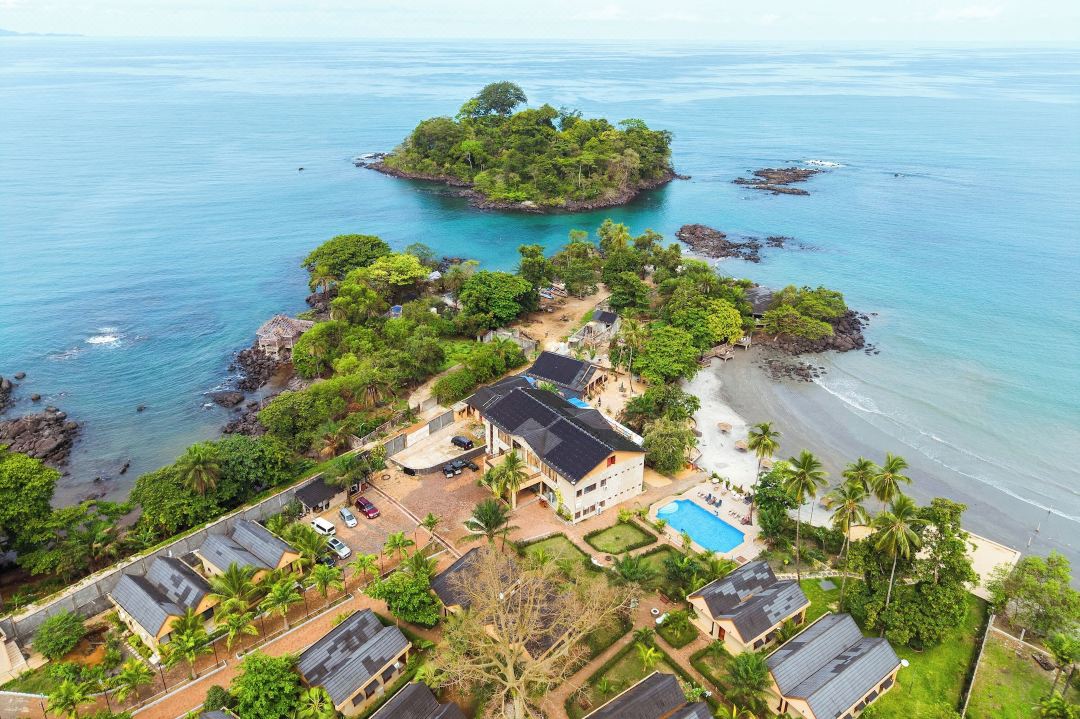 Mozza Beach Resort