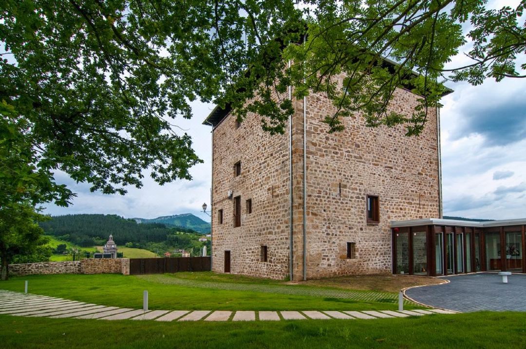 Hotel Torre Zumeltzegi