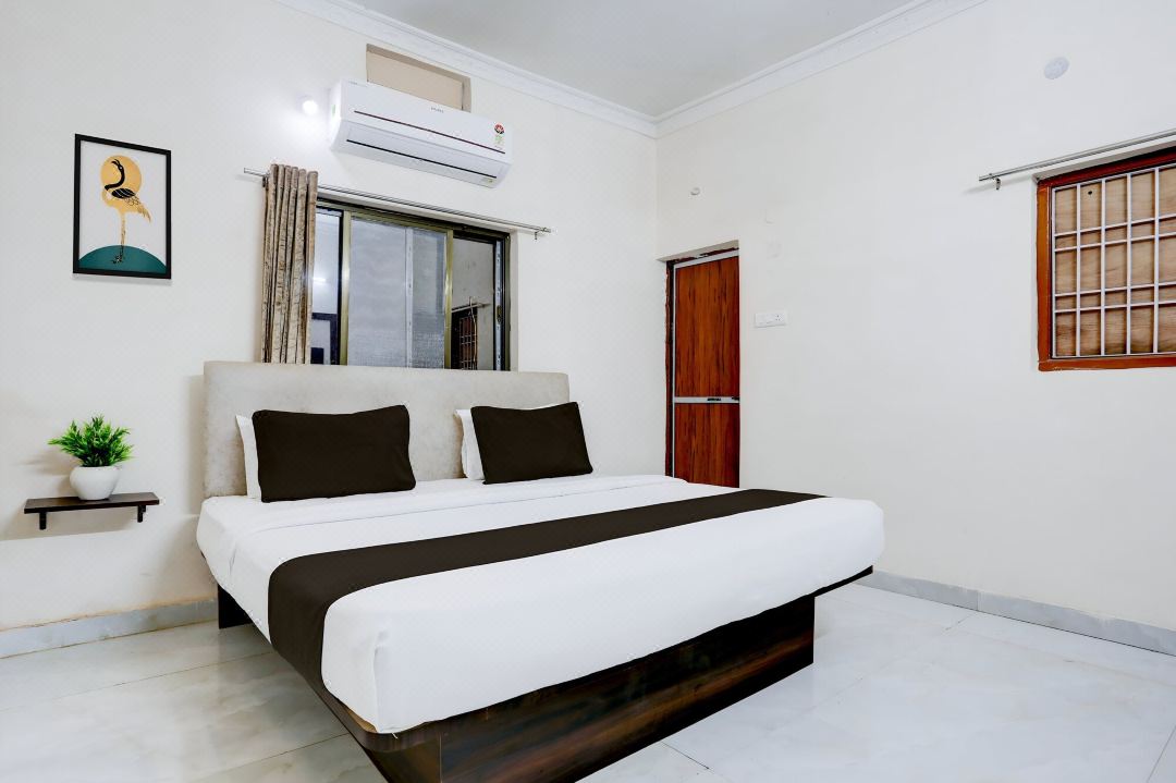 Hotel Ayushman Grand