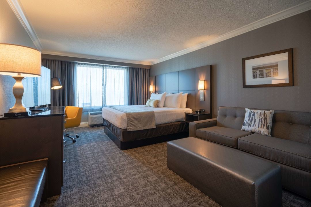 Best Western Premier Airport/Expo Center Hotel